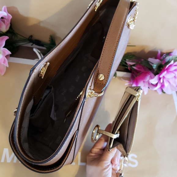 Michael kors purse shoulder bag ONLY - Picture 3 of 7